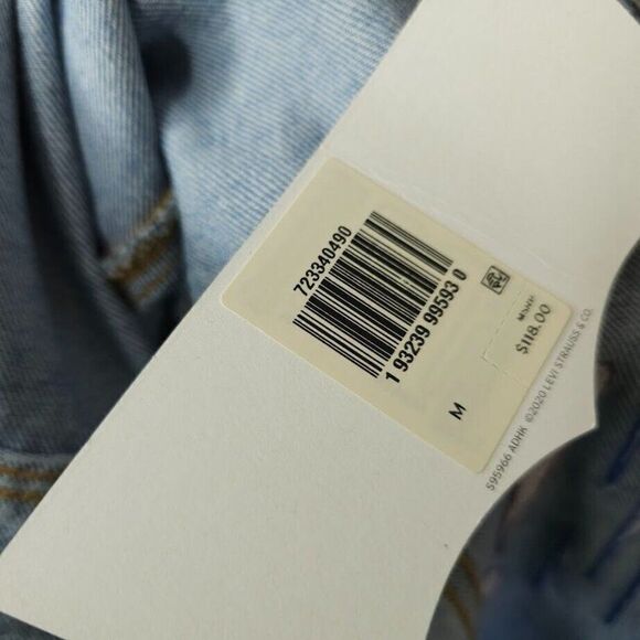 Levis Pride Denim Trucker Jacket Use Your Voice LGBTQ Rainbow Size Medium NEW - Picture 7 of 9